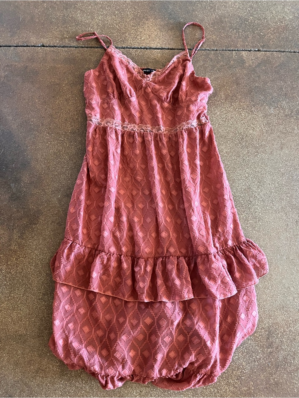 Sleeveless Lace-Trim Midi Dress in Dusty Rose